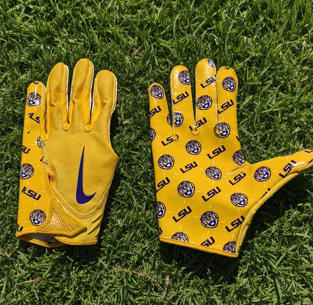 LSU gloves (2nd variant)